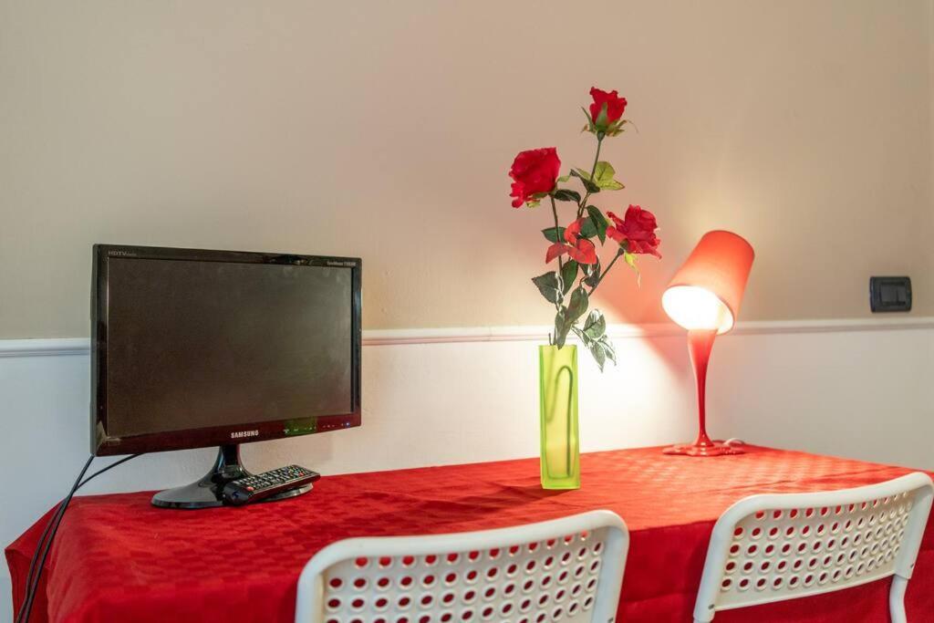 Terrazze Italiane City Center - Red Apartment - Verona — Photos 1